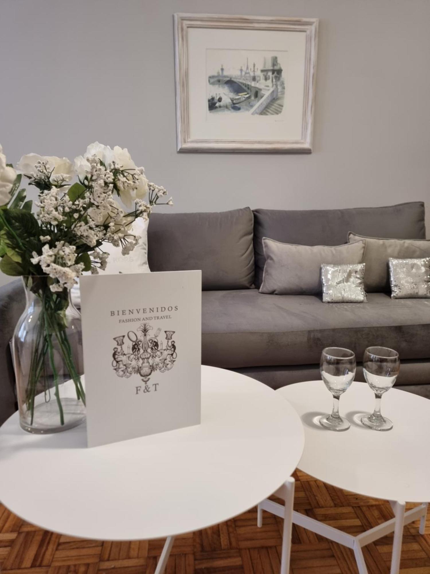 Fashion And Travel Plaza Apartment Буенос Айрес Екстериор снимка